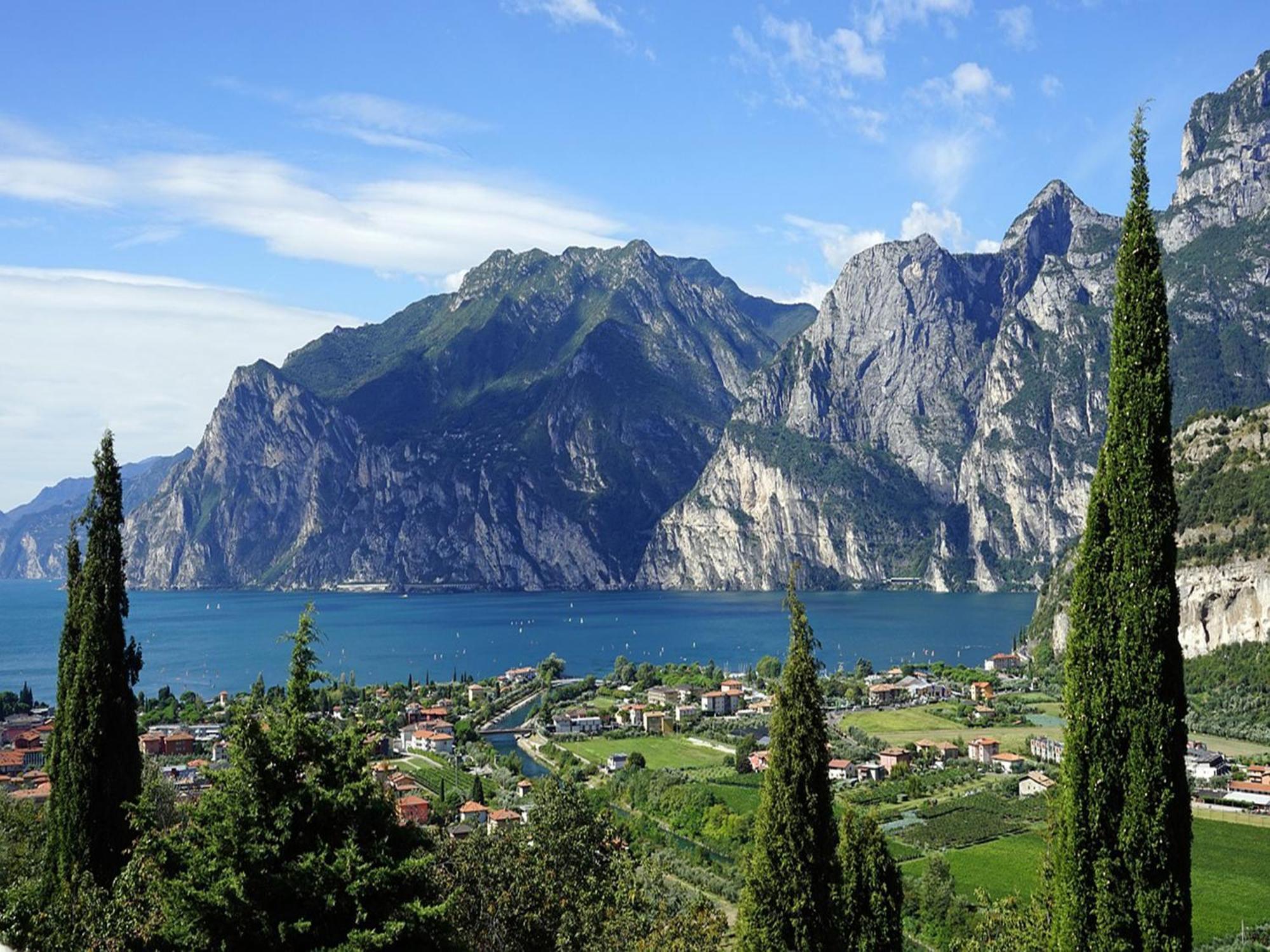 Infinity View Garda Lake Тено Екстериор снимка